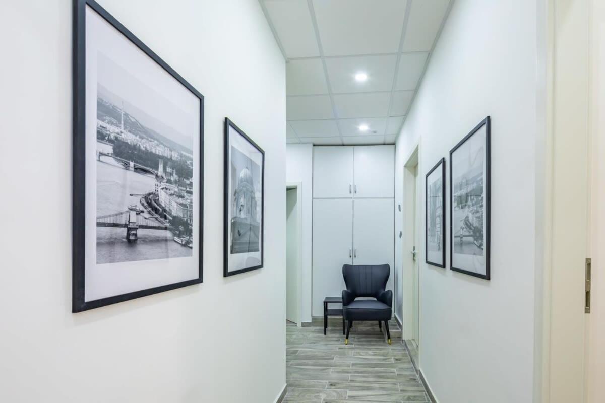 Mini Ultra Central Studio Budapest Luaran gambar